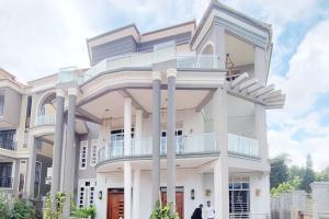 New Home for Sale – Kyanja