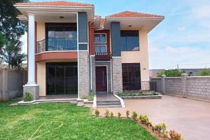 Exquisite Newly Built 4-Bedroom Home for Sale in Kisaasi